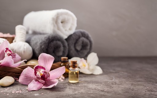 Aromaterapia no Banho: Óleos Essenciais que Transformam sua Experiência - inspiração 1