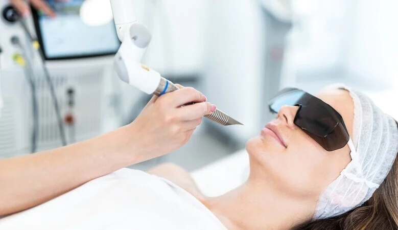 Rotina de Skincare Ideal para Peles com Manchas - inspiração 1