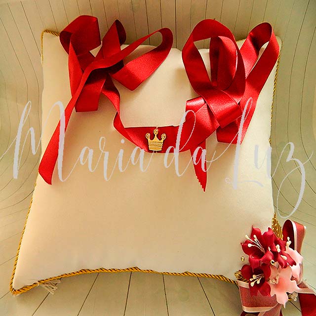 Escolhendo o Tecido Ideal: Conforto e Elegância para os Pés da Debutante - inspiração 2