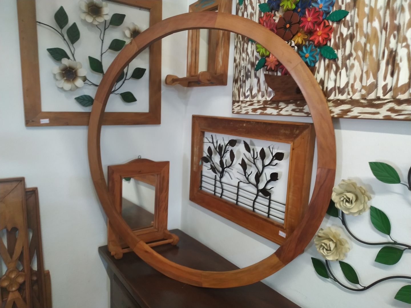 Cola Certa e Pregos Finos: A Dupla Que Garante a Estrutura - inspiração 2