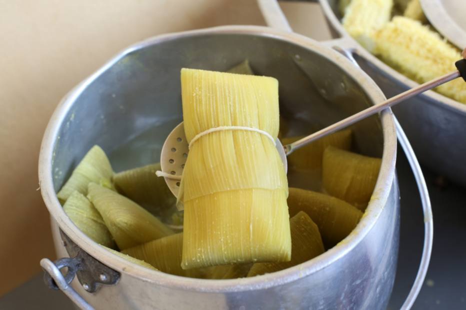 A Preparação do Milho: Ralando a Doçura Natural - inspiração 1