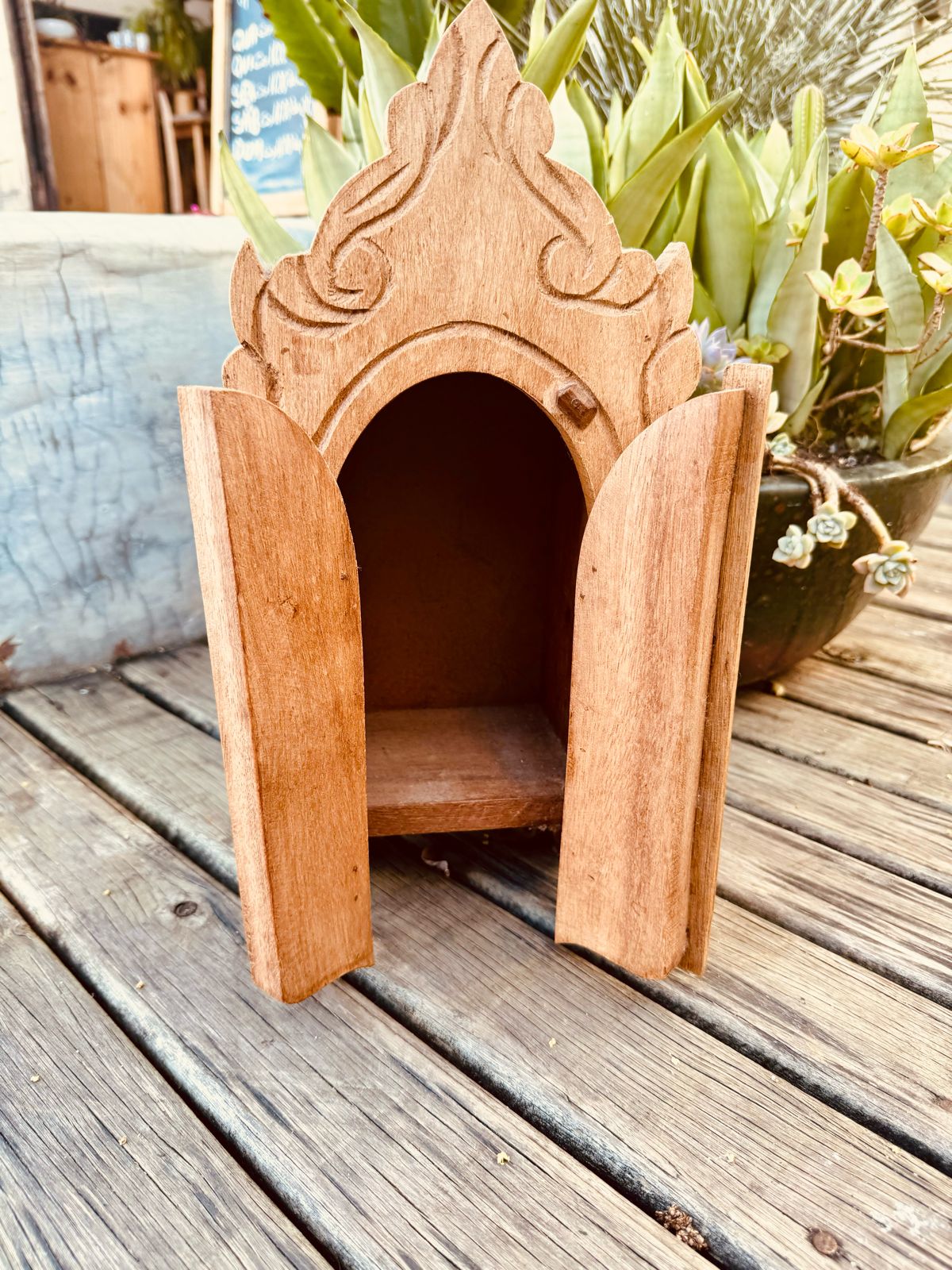 Escolhendo a Madeira Ideal para Sua Capelinha - inspiração 1