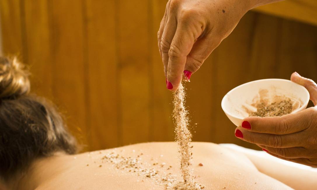 Estimulando a Circulação Sanguínea com Esfoliação Salina - inspiração 1