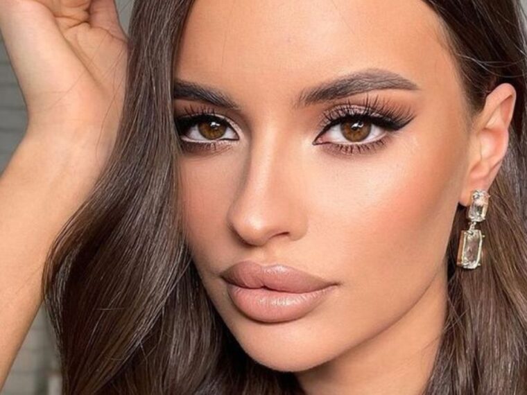 Lábios Sedutores: Hidratação e Cor para um Sorriso Confiante - inspiração 2