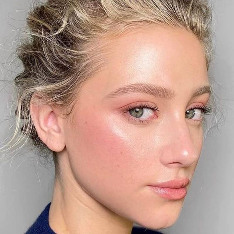 Maquiagem Leve para Ocasiões Especiais: Toques de Refinamento - inspiração 2