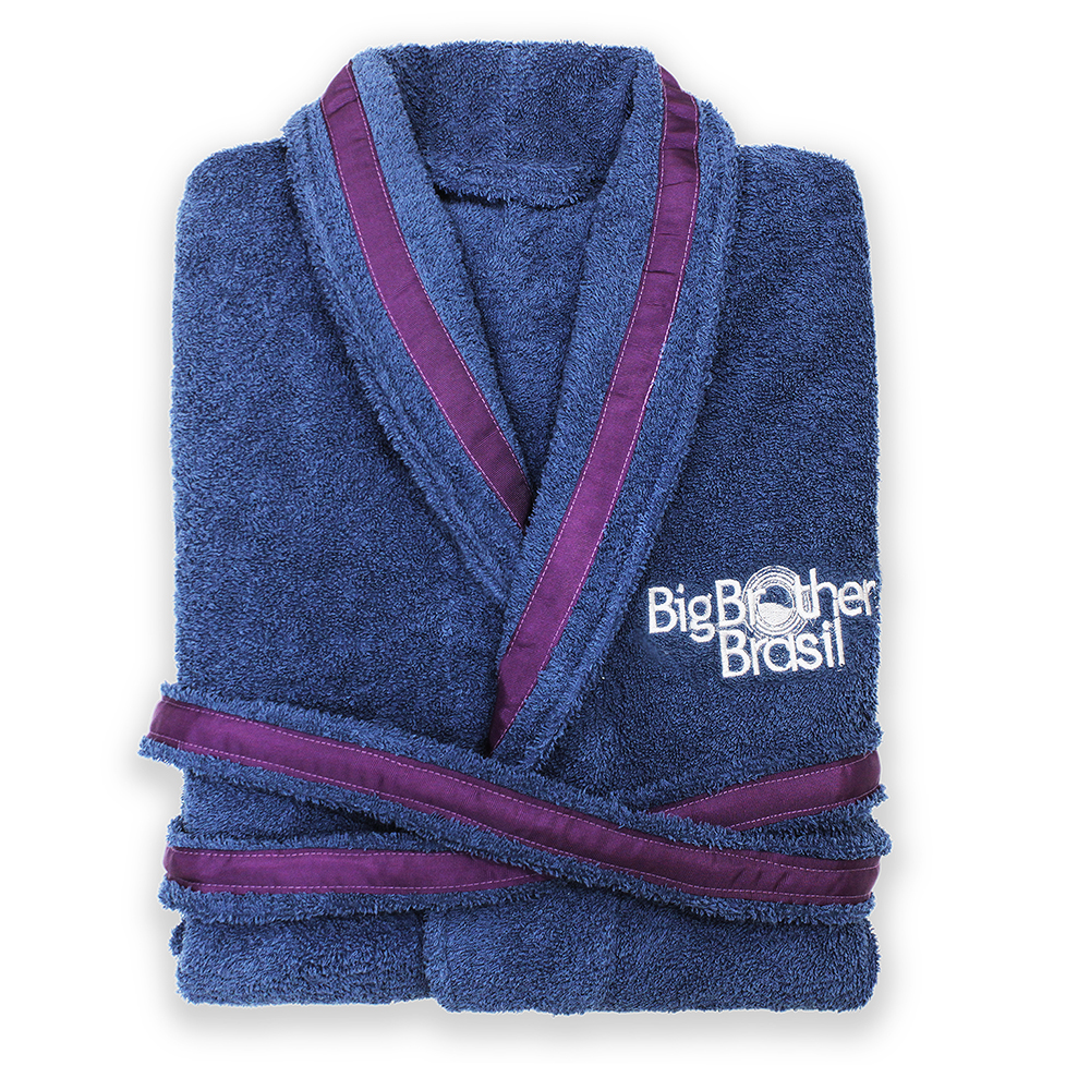 Maquiagem que Brilha no Rosto e no Bolso - inspiração 1