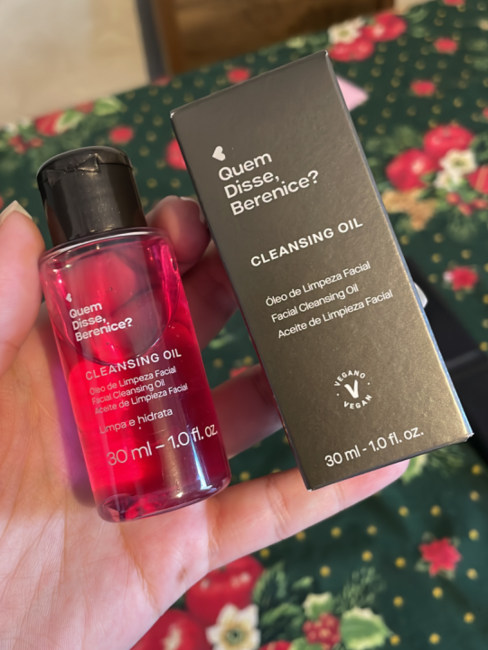 Precauções e cuidados ao incorporar o óleo de limpeza na rotina - inspiração 2