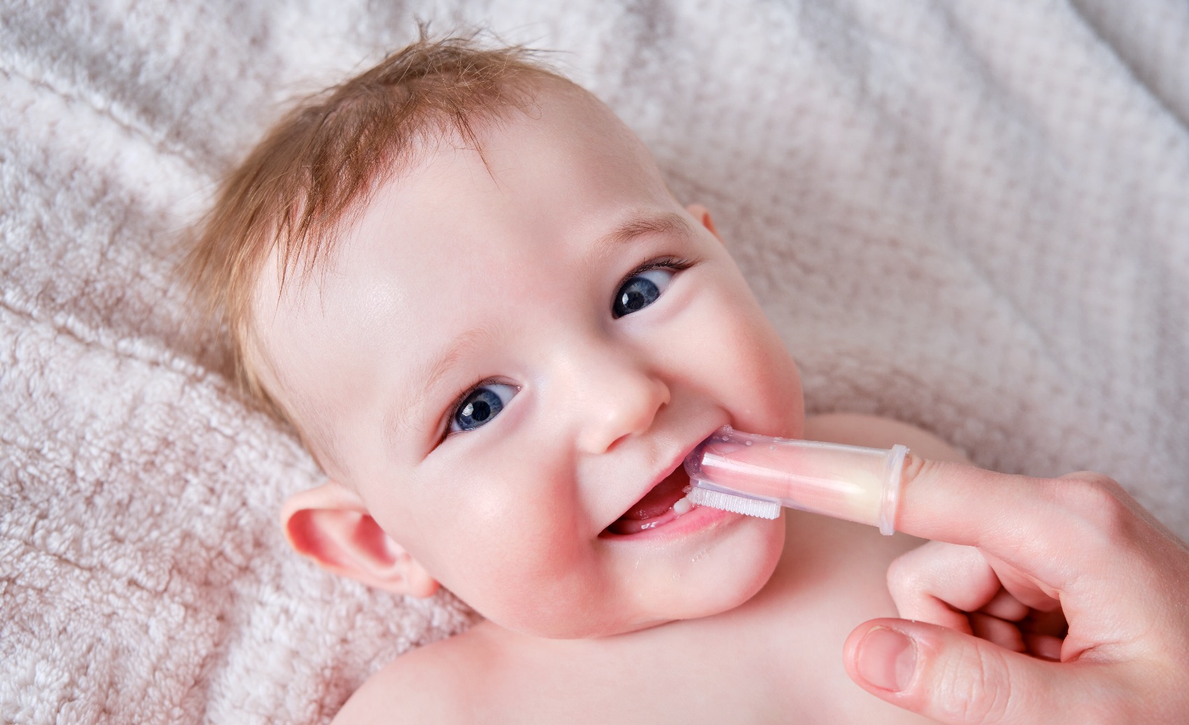 a higiene da boca do bebê