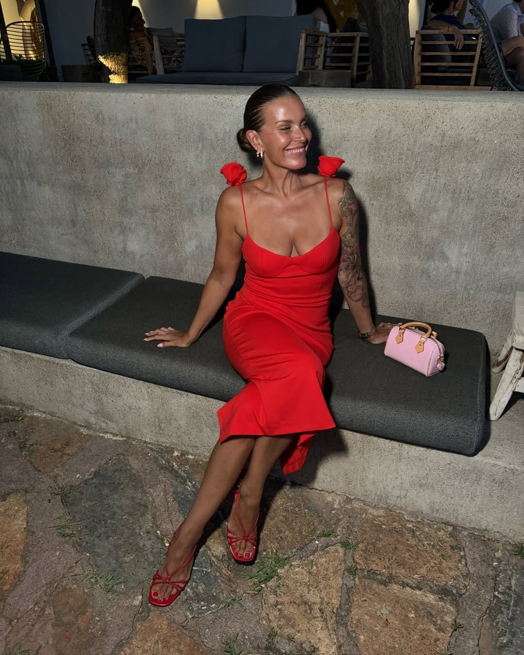 A história por trás da criação da boneca Emília e sua roupa