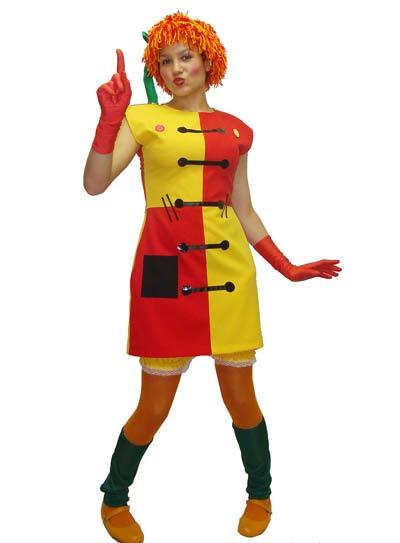 Inspirações de maquiagem para se parecer com a Emília