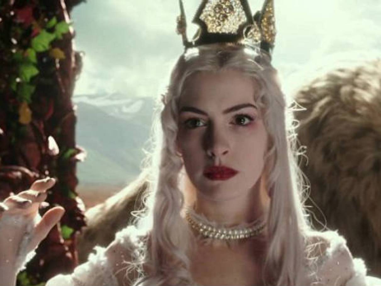 Underland: Explorando o Mundo Mágico de Alice e Suas Rainhas