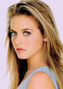 Alicia Silverstone: Seus Melhores Trabalhos Recentes e Onde Assistir