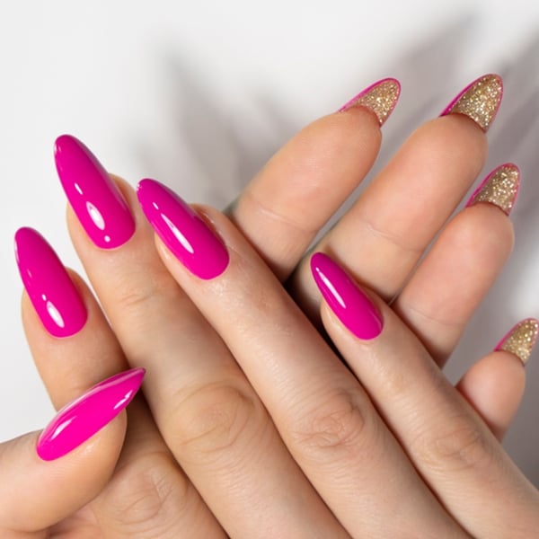 alongamento de unhas em gel