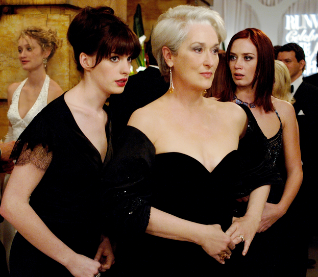 franja reta vs curtain bangs qual combina mais com você