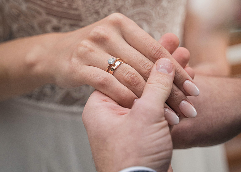 erros comuns ao escolher e usar um aparador de aliança