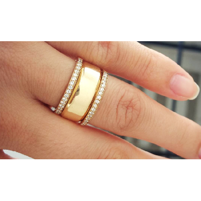 ideias criativas para combinar aparador de aliança com anel de noivado