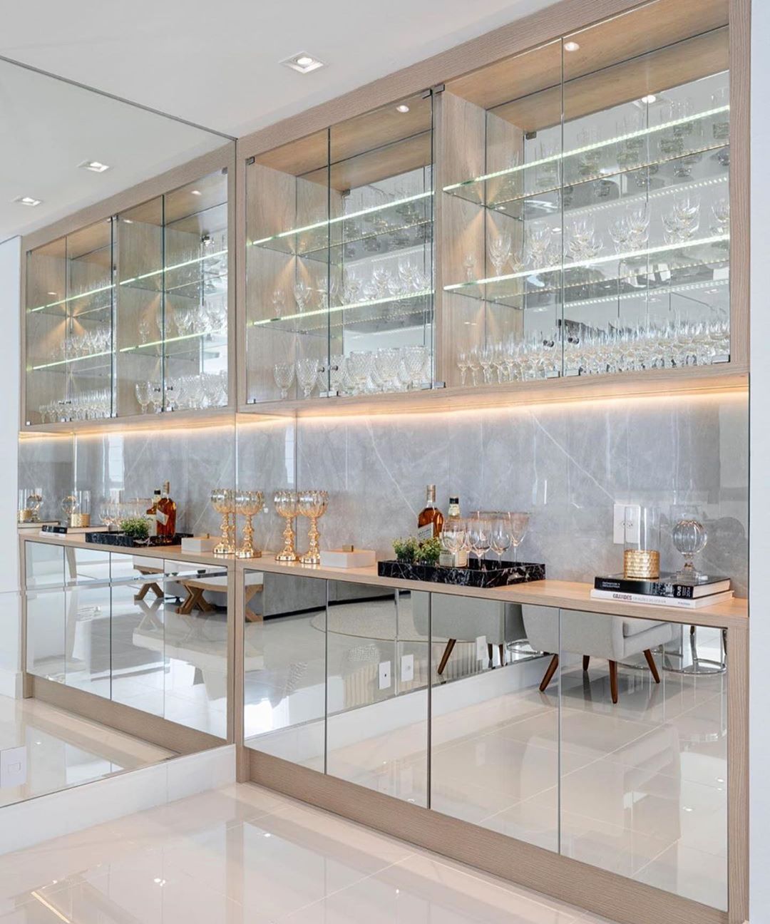 cristaleira modulada ou planejada qual a melhor opção