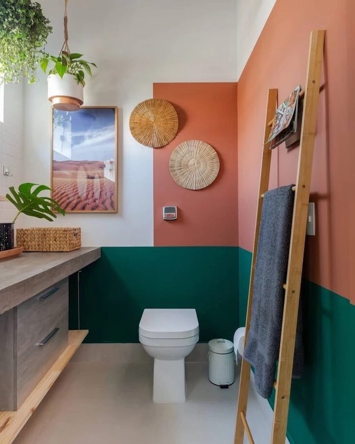 banheiro terracota vs banheiro branco