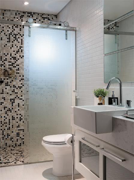 banheiro pequeno vidro