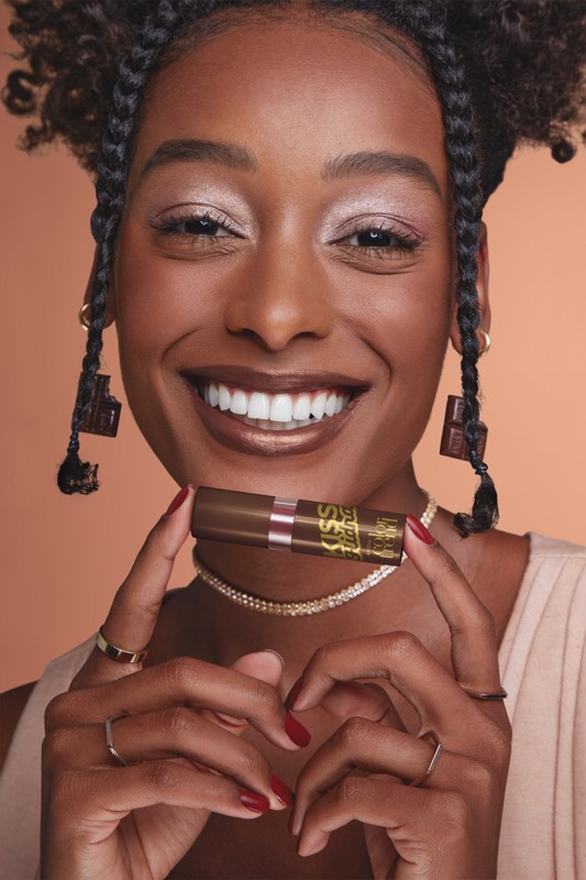 Batom Matte vs. Gloss: Qual o Melhor Acabamento para Cada Ocasião?