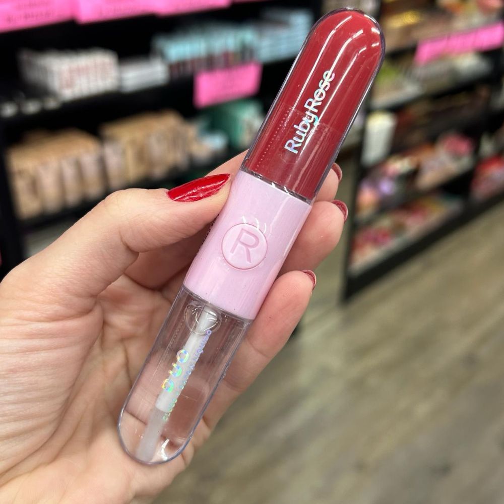 Gloss Labial: Mitos e Verdades sobre o Efeito Plumping e a Sensação Pegajosa