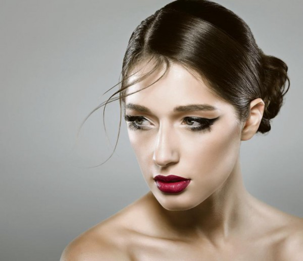 Segredos para um Batom Escuro Impecável: Dicas de Aplicação e Durabilidade