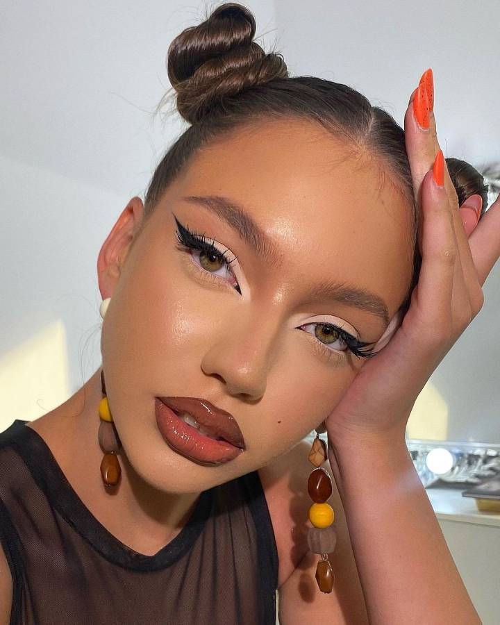 Top 5 Lápis de Boca Essenciais para Combinar com Batons Escuros