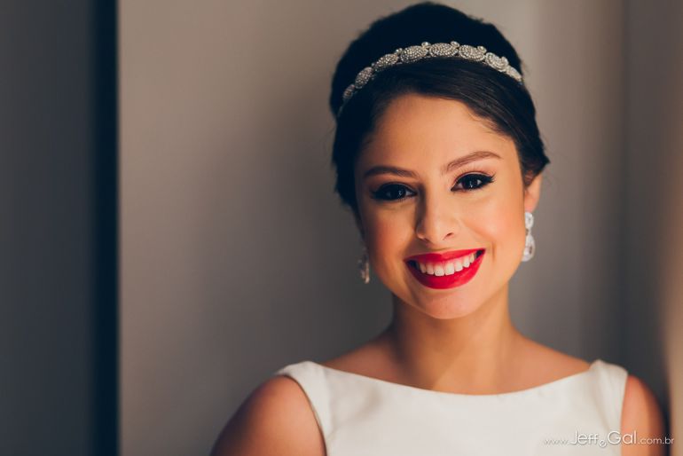 Como escolher o batom perfeito para o seu casamento: Guia Completo