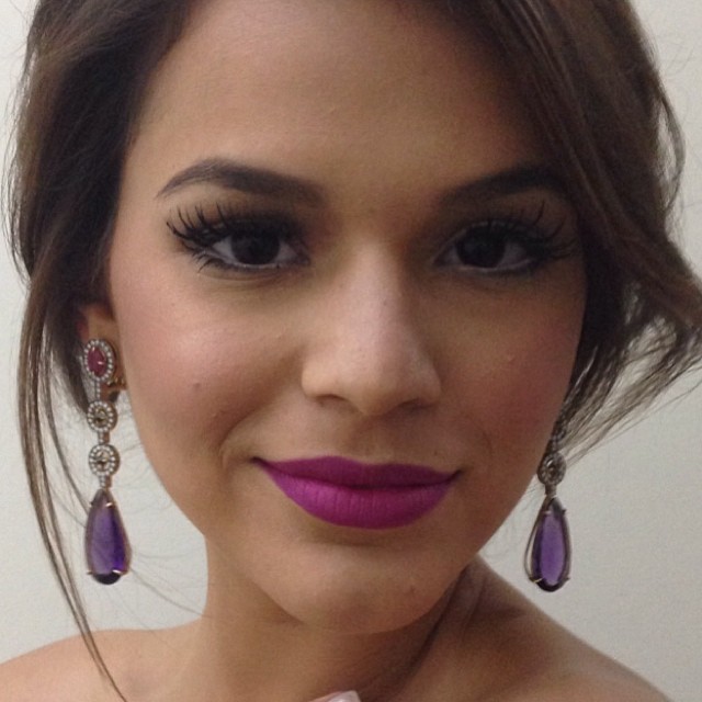 Guia Completo: Batom Roxo para Cada Tom de Pele Negra