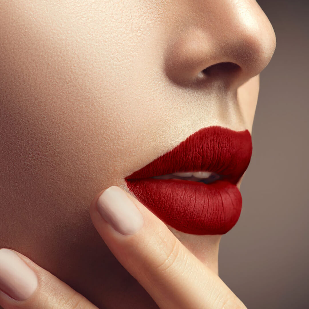 Os Batons Vermelhos Mais Icônicos da História da Maquiagem