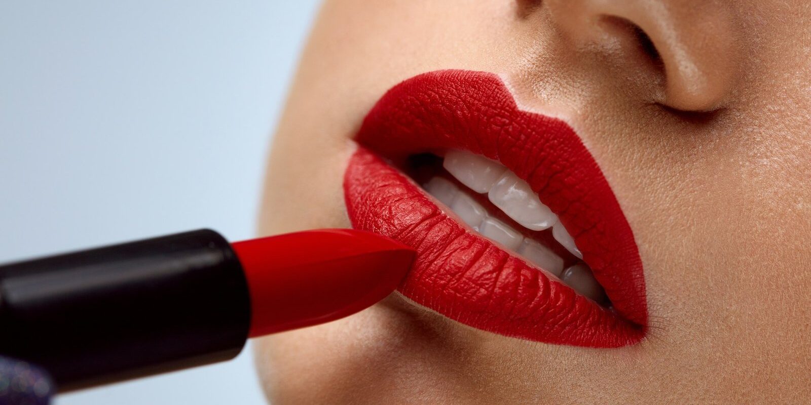 Guia Completo: Como Escolher o Batom Vermelho Perfeito para Seu Tom de Pele