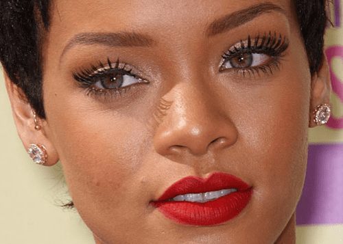 batom vermelho alaranjado