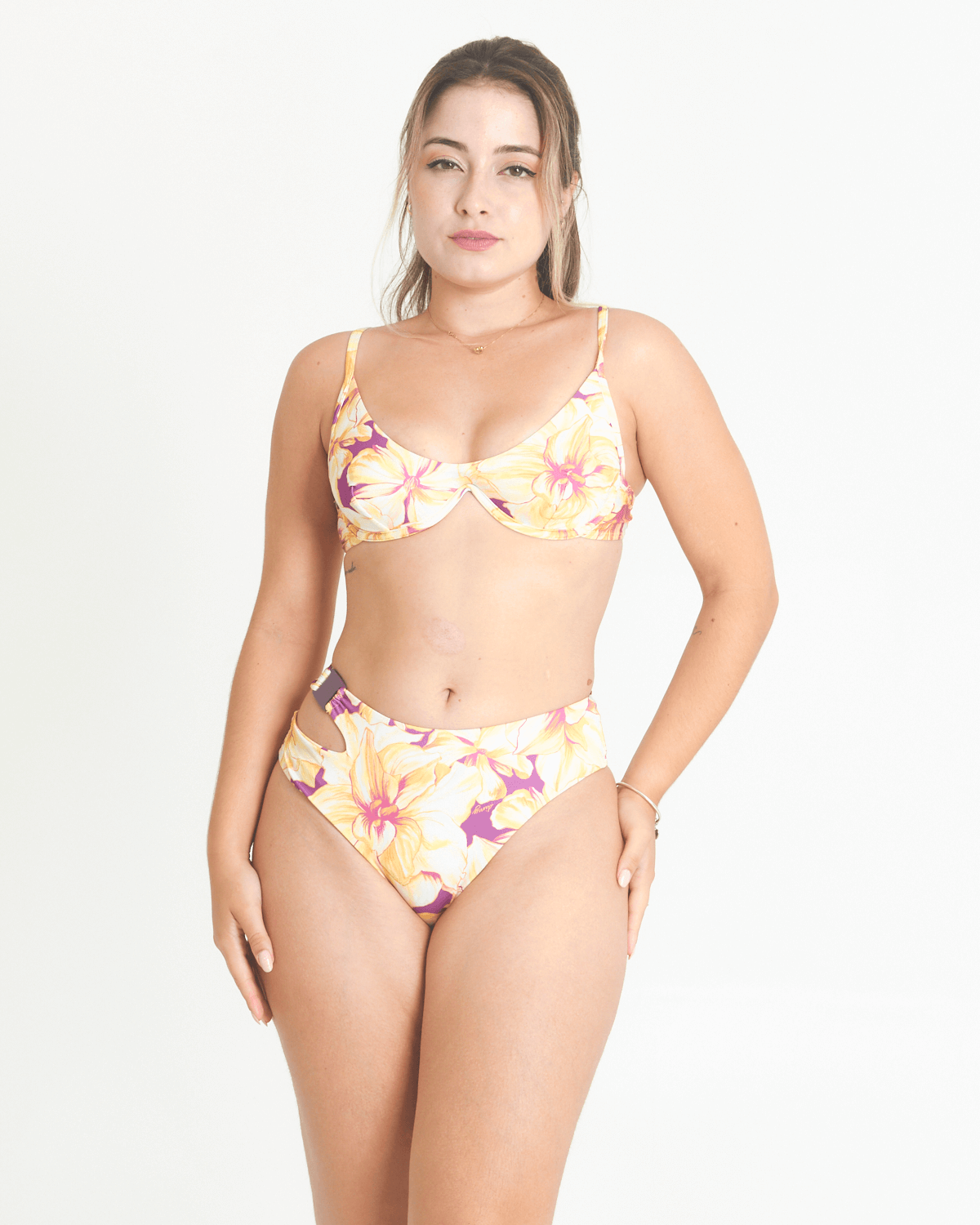 Biquíni meia taça transpassado