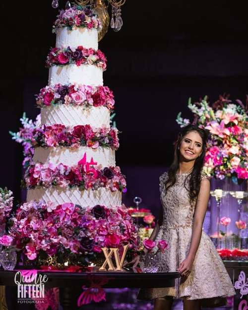 bolo de 15 anos com tema borboletas