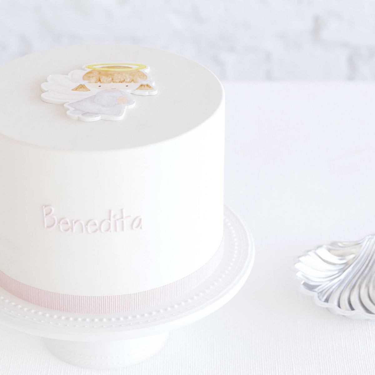 bolo batizado minimalista