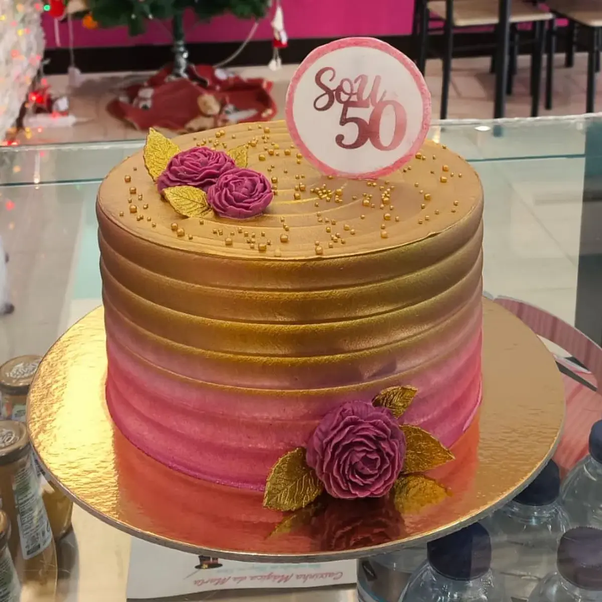 bolo feminino com rose gold