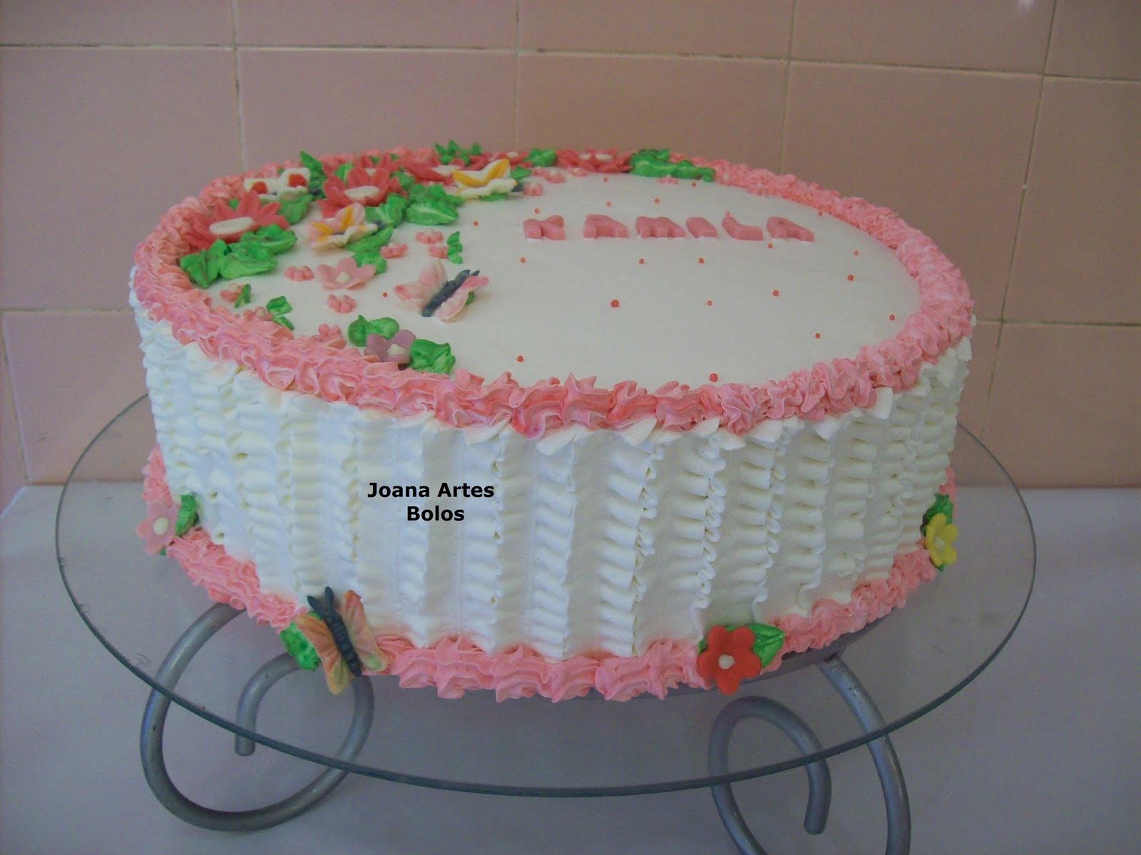 bolo feminino com drip cake