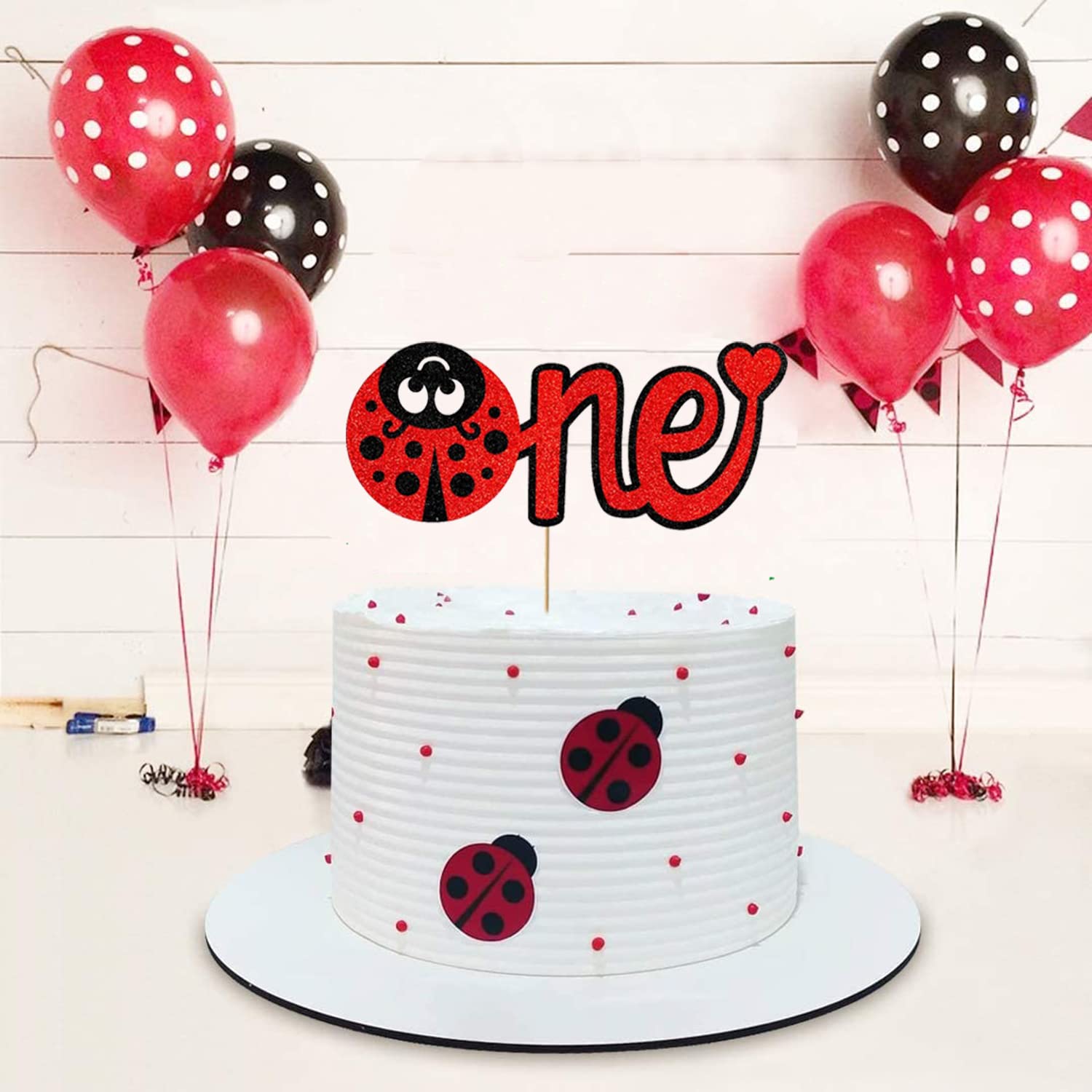 bolo feminino vermelho luxuoso