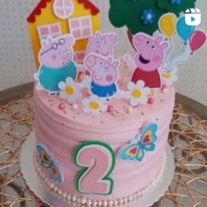 bolo infantil menina tema arco-íris