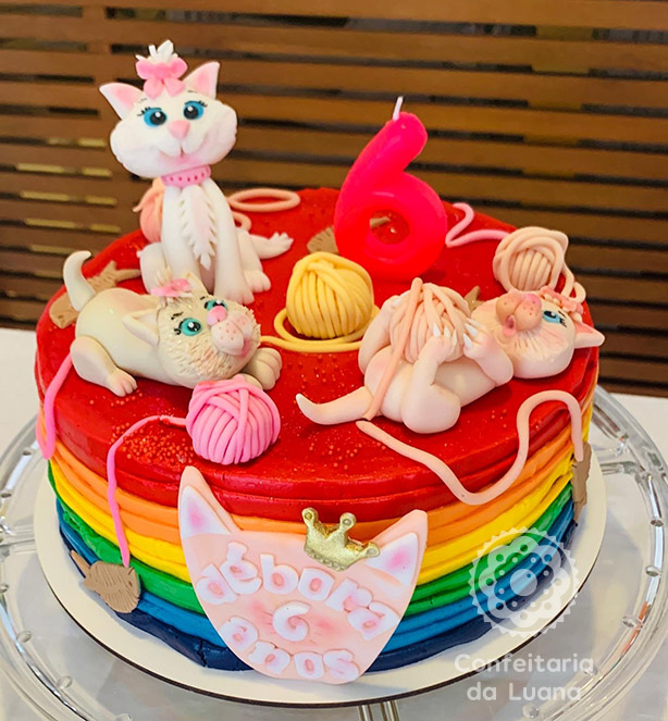 bolo infantil menina tema personagens