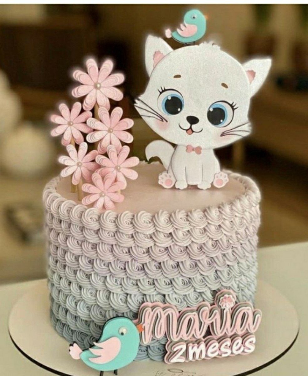 bolo infantil menina com drip cake