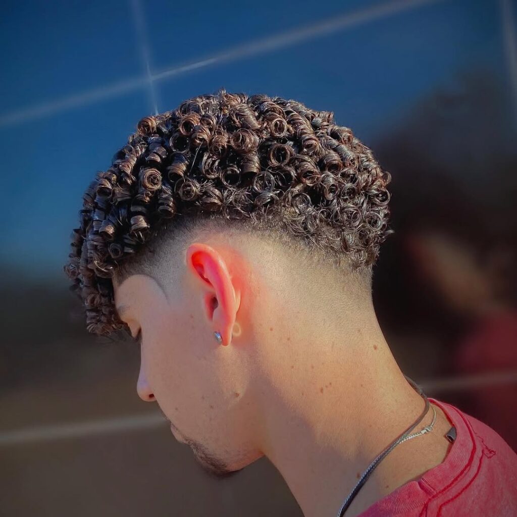 melhores luzes cabelo cacheado masculino fotos