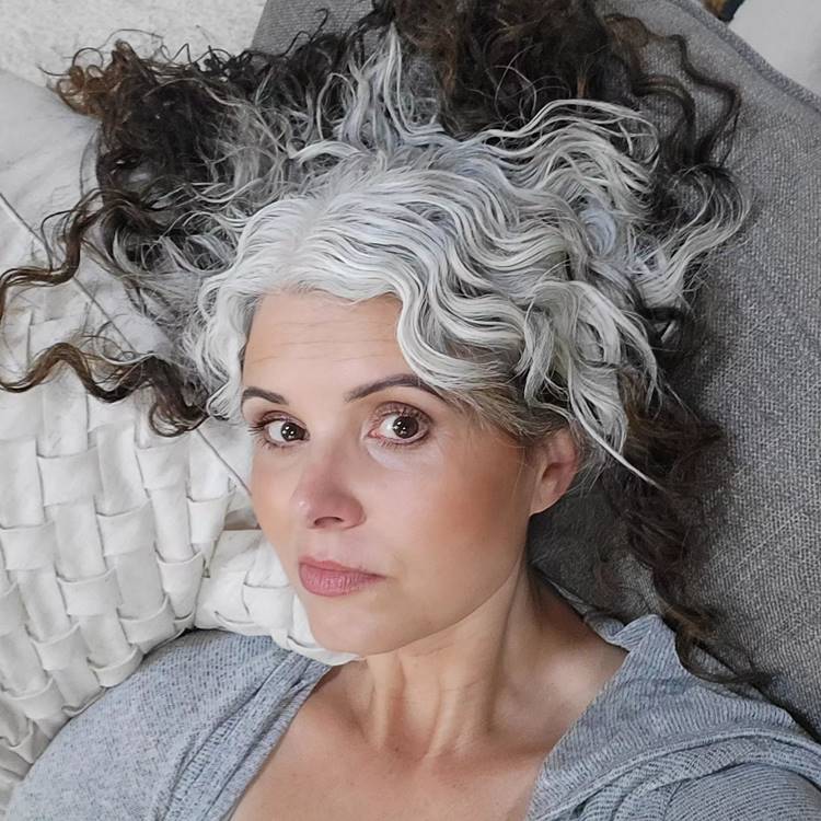 melhores cortes de cabelo curto cinza para cada formato de rosto