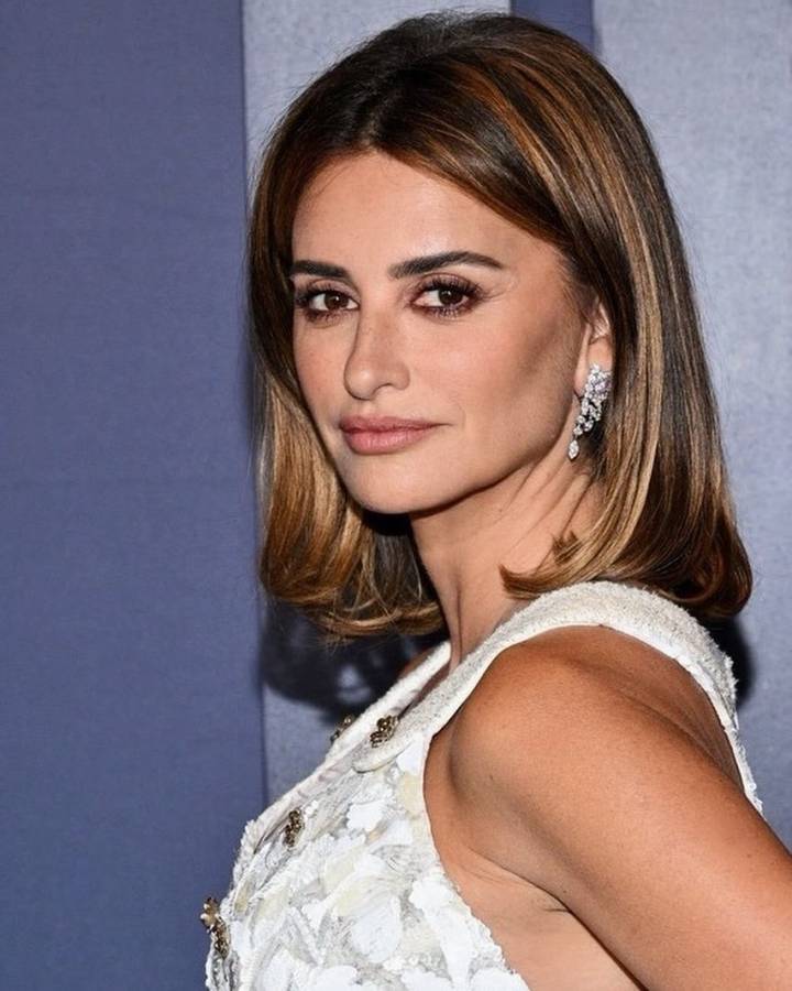 cortes de cabelo curto feminino liso para rosto redondo