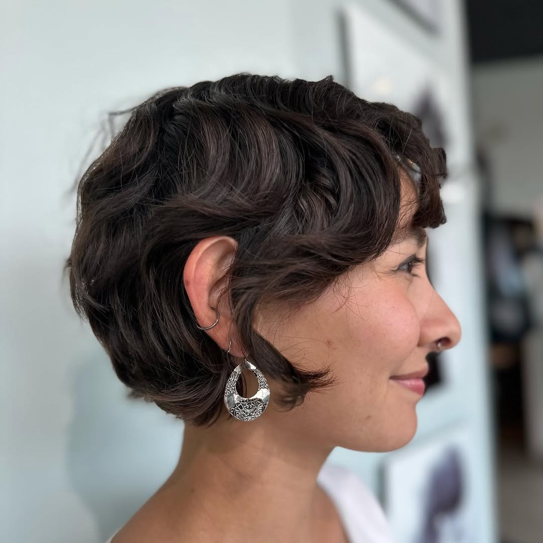 quanto custa um corte de cabelo curto ondulado