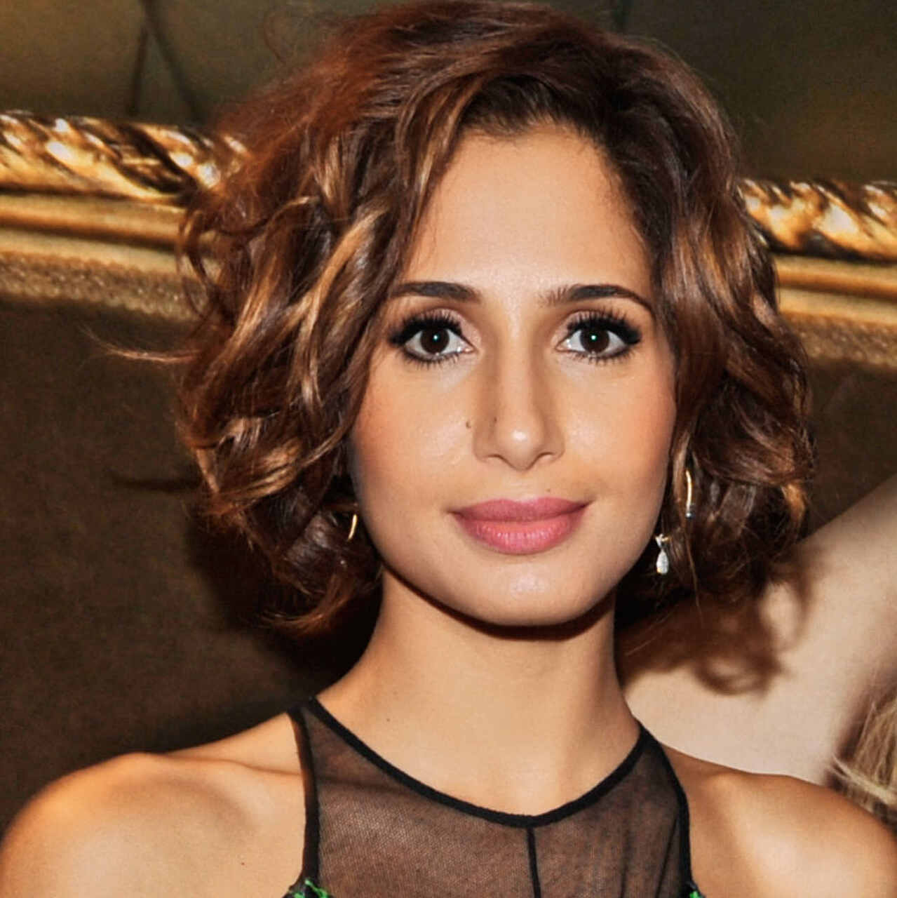 erros ao cortar cabelo curto ondulado