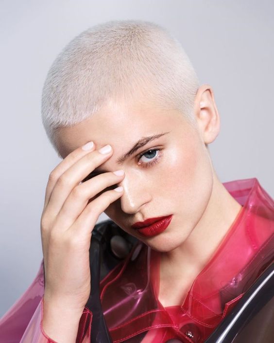 erros comuns ao raspar cabelo feminino