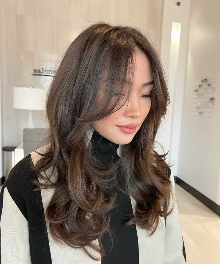 inspiração corte de cabelo desfiado de costas