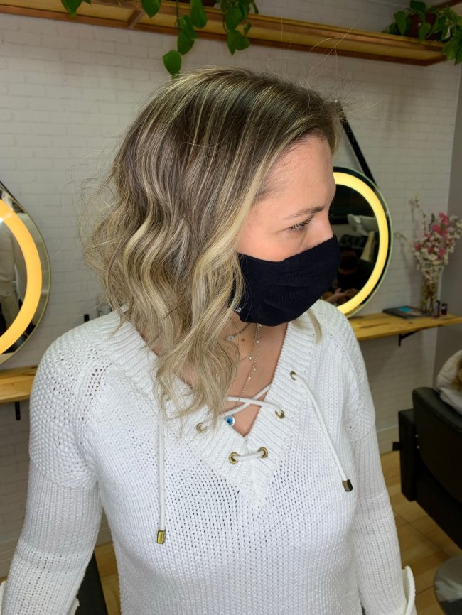 quanto custa um corte de cabelo desfiado