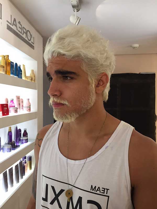 erros comuns ao platinar cabelo e barba